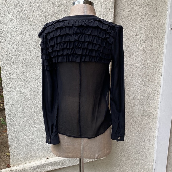 Dar-Ti 100% silk stunning blouse from Barney’s. Has great ruffles. Gorgeous! - Picture 2 of 11